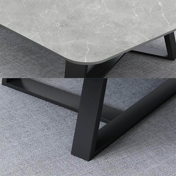 Pies de la mesa de marmolizada