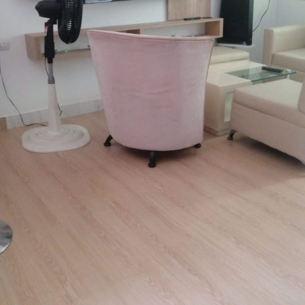Piso pvc Instalado ref 68041