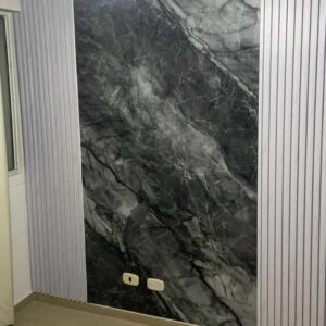 LAMINA MARMOL INSTALADA